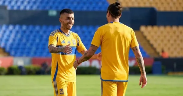 Ilustración digital de Ángel Correa junto a futbolista de Tigres