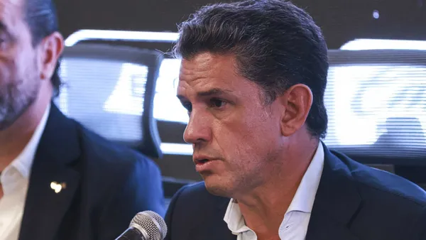 Alejandro Irarragorri durante conferencia de prensa en Atlas (Foto: MEXSPORT)