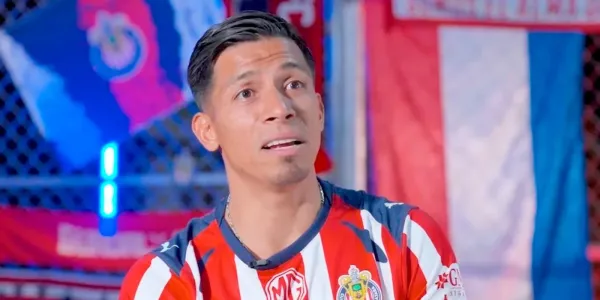 Ángel Sepúlveda rompe el silencio sobre el vestidor que veía en Chivas