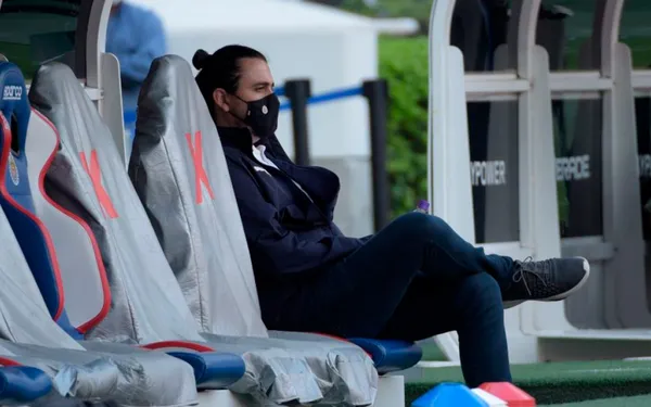 Angélica Fuentes volvería a la carga contra Amaury Vergara, luego de que la habría bloqueado del futbol mexicano.