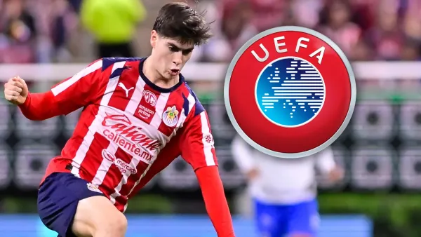 Armando González durante el partido entre Chivas y Rayados de Monterrey