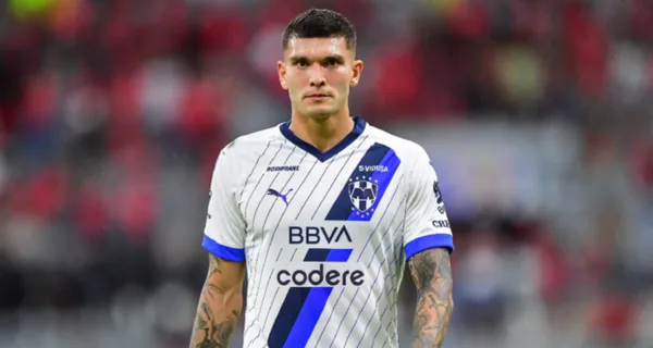 Brandon Vázquez sale al cambio en un partido de Liga MX (Fuente: Mexsports)