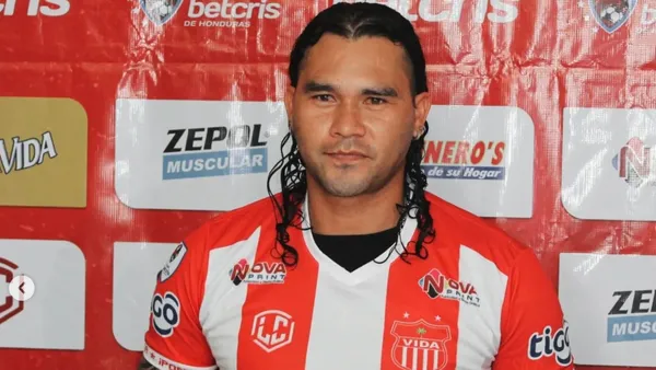 Carlos ‘Gullit’ Peña llegó a Honduras para jugar con el CDS Vida y ya tiene nuevo apodo