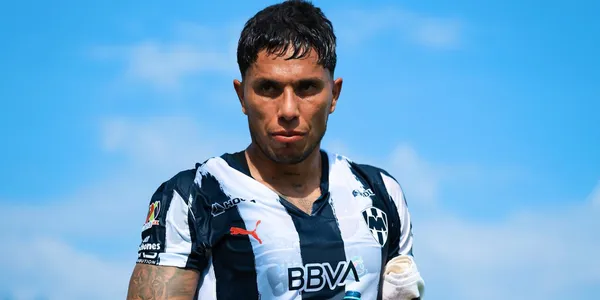 Carlos Salcedo en su regreso con Rayados / FOTO ONCE DIARIO