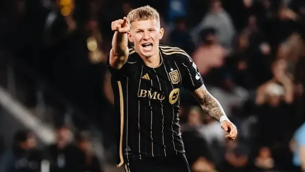 Cruz Azul ya le hizo espacio de no formado a Mateusz | Foto: X @_bogusz