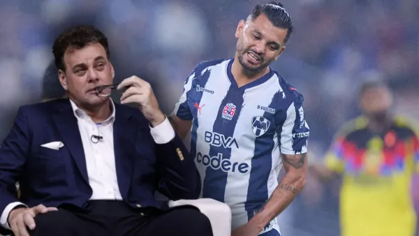David Faitelson y Jesús Corona durante el partido ante el Club América