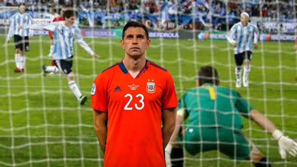 Dibu Martínez en una tanda de penales de Argentina