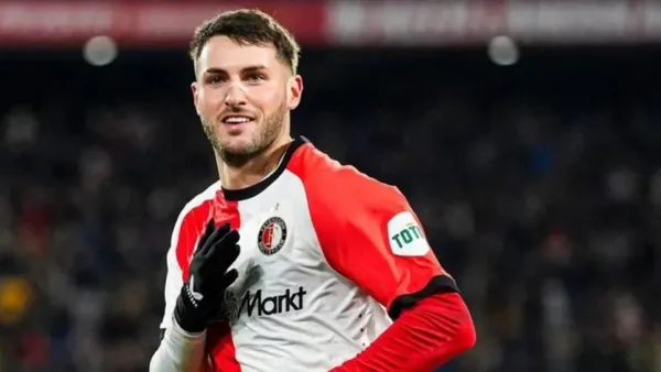 El bebote fue elogiado por los medios de Países Bajos | Foto: IG @feyenoord