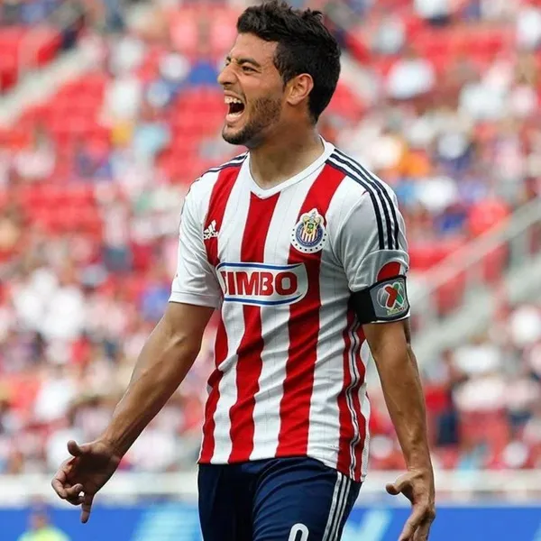 El Club Deportivo Guadalajara estaría dispuesto a vender a varios jugadores para tener los fondos suficientes y fichar a Carlos Vela.