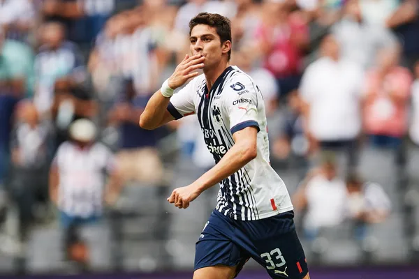 El Estadio BBVA registró una gran entrada a pesar del día y horario del partido