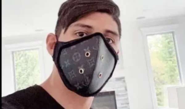 El jugador se enganchó en redes sociales tras los problemas relacionados con el gasto de su cubre bocas