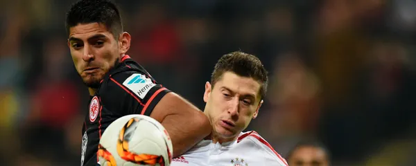 El peruano Carlos Zambrano sería el elegido para reforzar al Club América en la zona baja ante la inminente salida de Emanuel Aguilera.