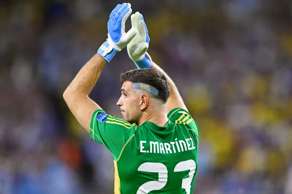 Emiliano Martínez con la Selección de Argentina (Foto: Mexport)