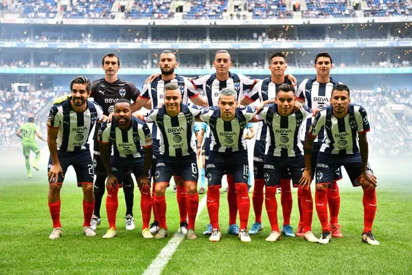 Este jugador de Rayados fue contratado por dar excelentes pases en el área enemiga, pero simplemente ha pasado por desapercibido estos dos últimos años. El jugador de Rayados que costó millones y no funcionó