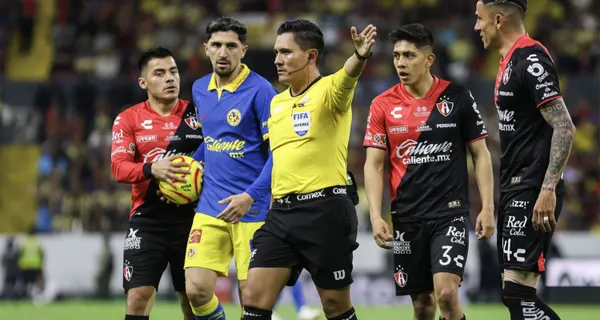 Fernando Guerrero le pita un penal al combinado del club América (Fuente: Mexsports)