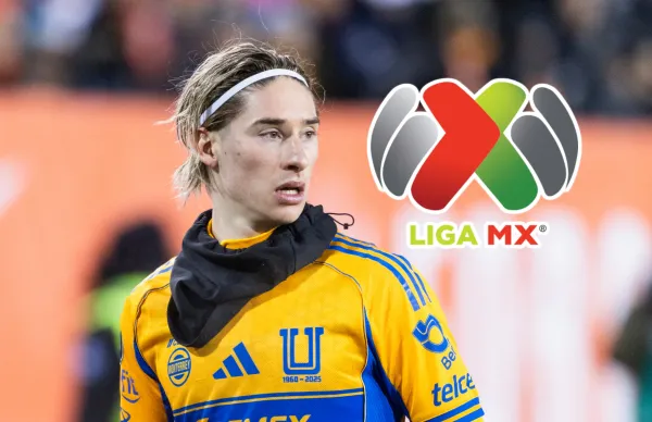 Flores ha sido fuertemente criticado después de sus declaraciones hablando sobre su identidad.