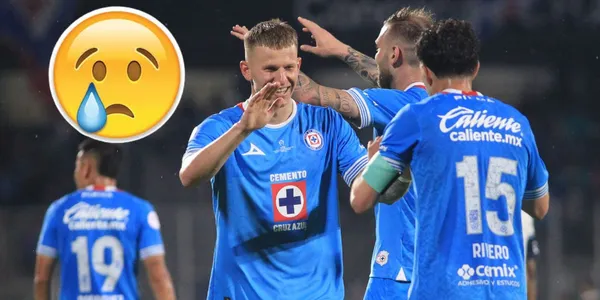 Fubtolistas de Cruz Azul junto a emoji triste / FOTO ESPN