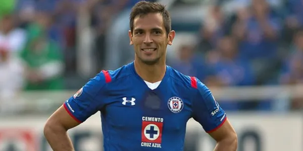 Fue un fiasco en Cruz Azul, a lo que se dedica Roque Santa Cruz a los 42 años
