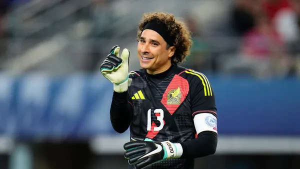 Guillermo Ochoa en América FOTO: Infobae