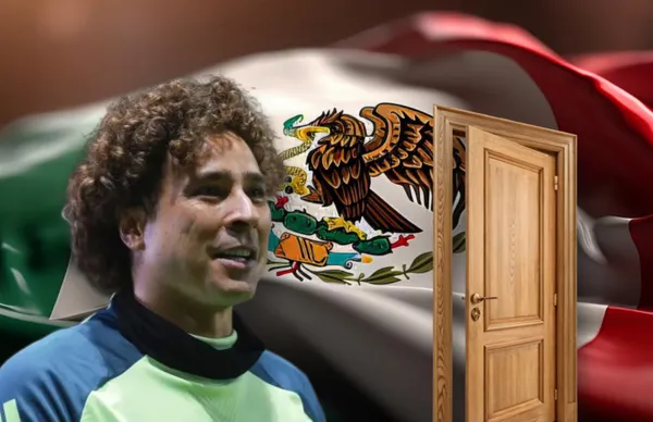 Guillermo Ochoa y puerta abierta/Foto Isssuu.