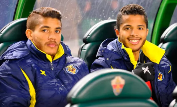 Hermanos dos Santos en el banquillo de Villareal (Fuente: Mexsports)