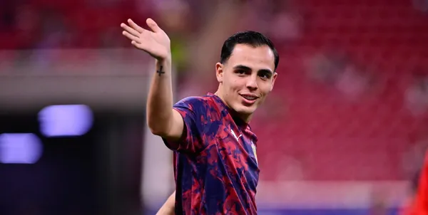 Hugo Camberos podría salir de Chivas rumbo al Clausura 2026 a un equipo sorpresa.