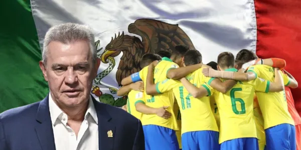 Javier Aguirre junto a futbolistas brasileños / FOTO EL UNIVERSAL
