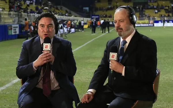 Jorge Pietrasanta felicitó a modo de burla al América y publicó en su cuenta de Twitter un diploma para las Águilas por sus 73 puntos conseguidos en el 2021.