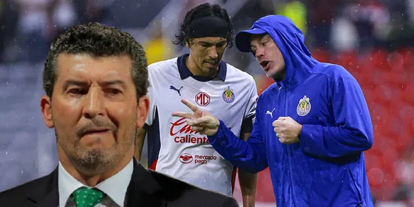 José Manuel de la Torre junto a Erick Gutiérrez y Gabriel Milito / FOTO LEYENDAS DEL FÚTBOL