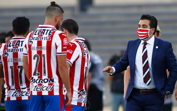 Josecarlos Van Rankin no volvería a jugar con Chivas pese a su buen torneo en la MLS, y la razón podría no ser su salario.