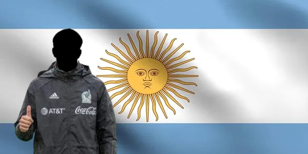 Jugador incógnito de la Selección Mexicana junto a la bandera de Argentina / FOTO Instagram