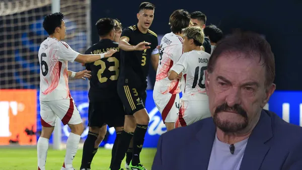 Jugadores de la selección mexicana y Ricardo La Volpe