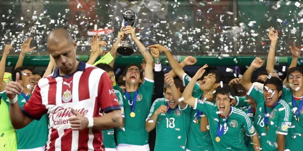 Jugó en Chivas, fue campeón del mundo, ahora tiene trabajo gracias al Chicharito