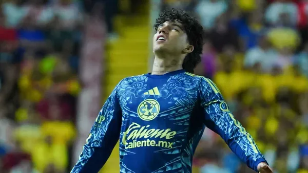 Kevin Álvarez durante un cotejo del Club América