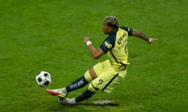 La polémica estuvo presente en el encuentro entre Rayados y Club América.