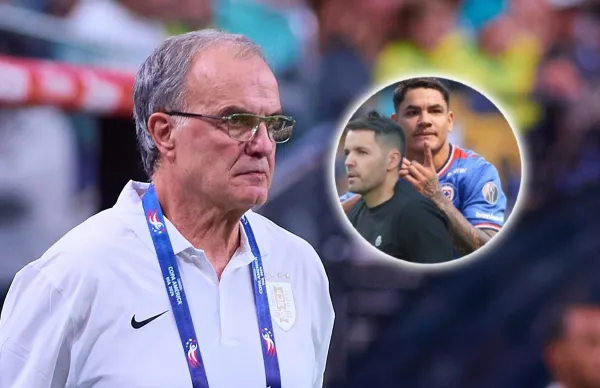 Marcelo Bielsa respondió a su manera luego de que Larcamón candidateara a su delantero centro.