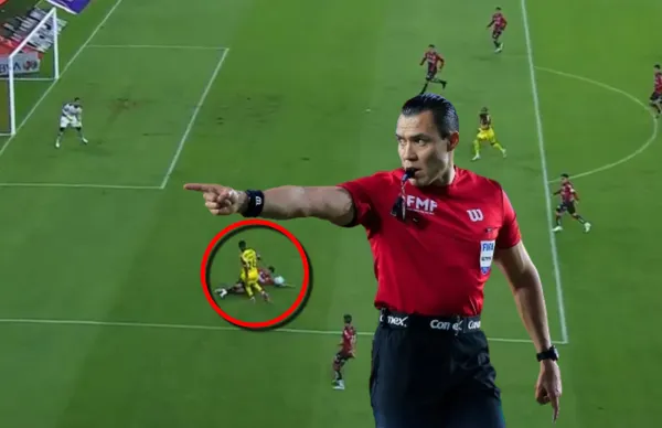 Marco Ortiz y jugadores en partido/ Foto TUDN.