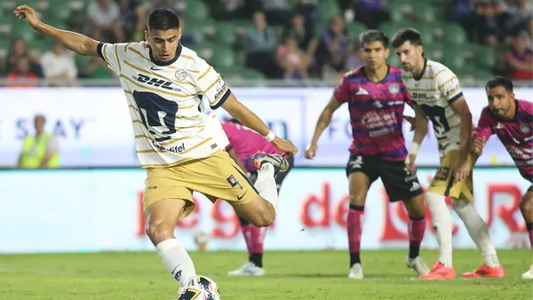 Memo Martínez anotó el gol de la victoria sobre Mazatlán con penal polémico / Foto: Futbol Total