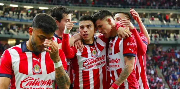 Mira el jugador que podría llegar a Chivas a cambio de 2 jugadores