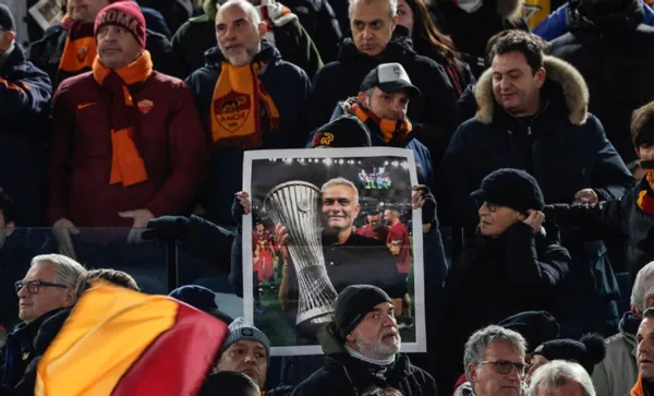 Mourinho dejaría un imborrable legado junto a al Roma tras conquistar la Conference League