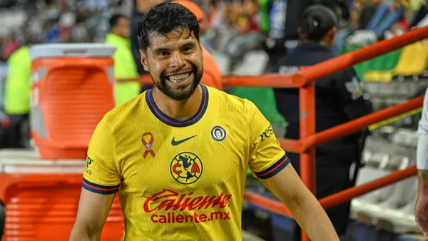 Néstor Araujo en el Club América