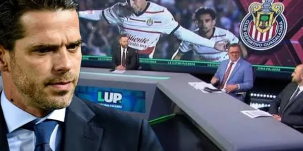 Ni entretiene, ni charlatanea, ni saca puntos, la contundente crítica a Gago.