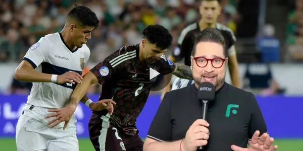 Piero Hincapié ante Jorge Sánchez en la Copa América (Fuente: Getty Images)