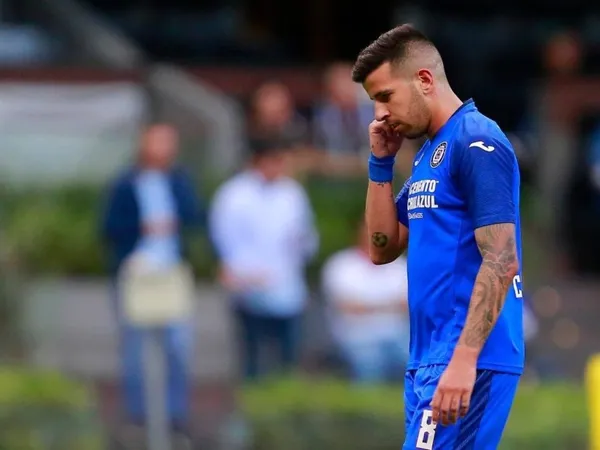 Por 310 pesos mexicanos, los aficionados pueden comprar un saludo de Pablo Ceppelini antes de que salga de Cruz Azul.