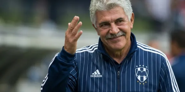 Ricardo Ferretti es uno de los candidatos para tomar las riendas de Rayados de Monterrey