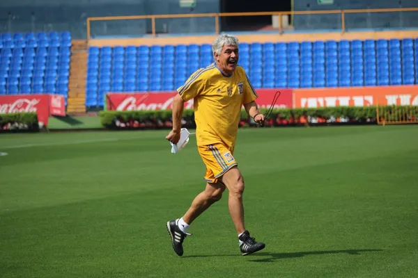 Ricardo Ferretti visitó el Volcán por última vez y lanzó una enigmática frase: ¿Advierte el fracaso de Tigres?