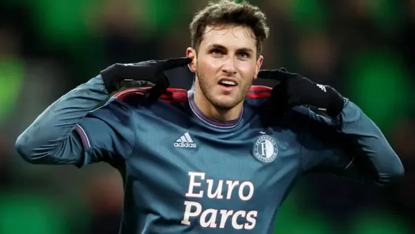 Santiago Giménez continúa en el Feyenoord | Foto: ESPN