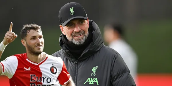 Santiago Giménez y Jürgen Klopp / FOTO CNN