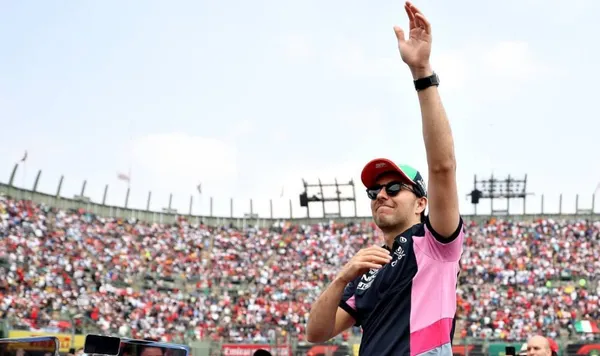 Sergio Pérez hizo rugir el autódromo Hermanos Rodríguez