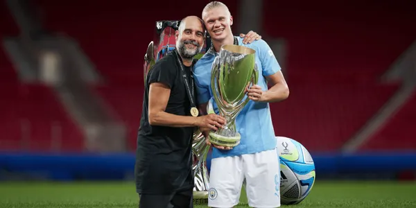 Tanto Álvarez como Guardiola mostraron su felicidad al ganar otro título